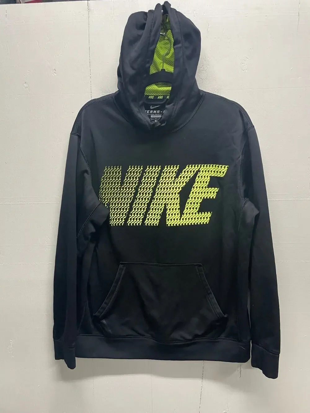 Nike Men's Hoodie Sweatshirt Size Large Therma-Fit Black & Neon Yellow